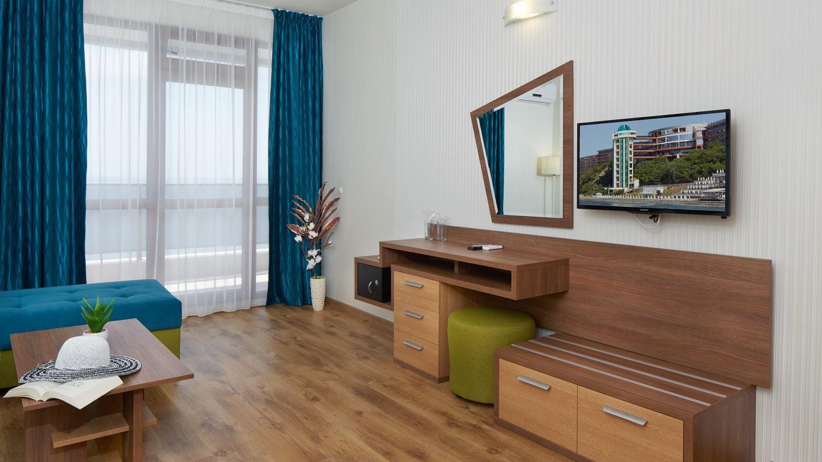 rooms-three-beedroom-apartment-sea-vew