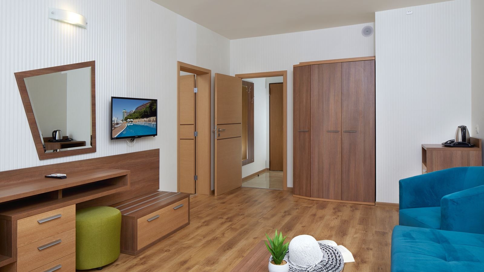rooms-three-beedroom-apartment-sea-vew