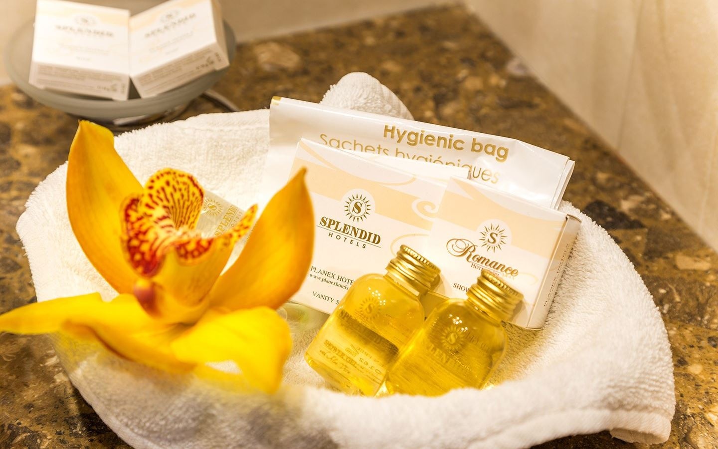 rooms-standard-room-park-view-balcony-or-terrace