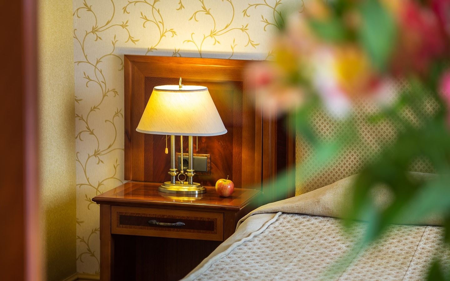 rooms-standard-room-park-view-balcony-or-terrace