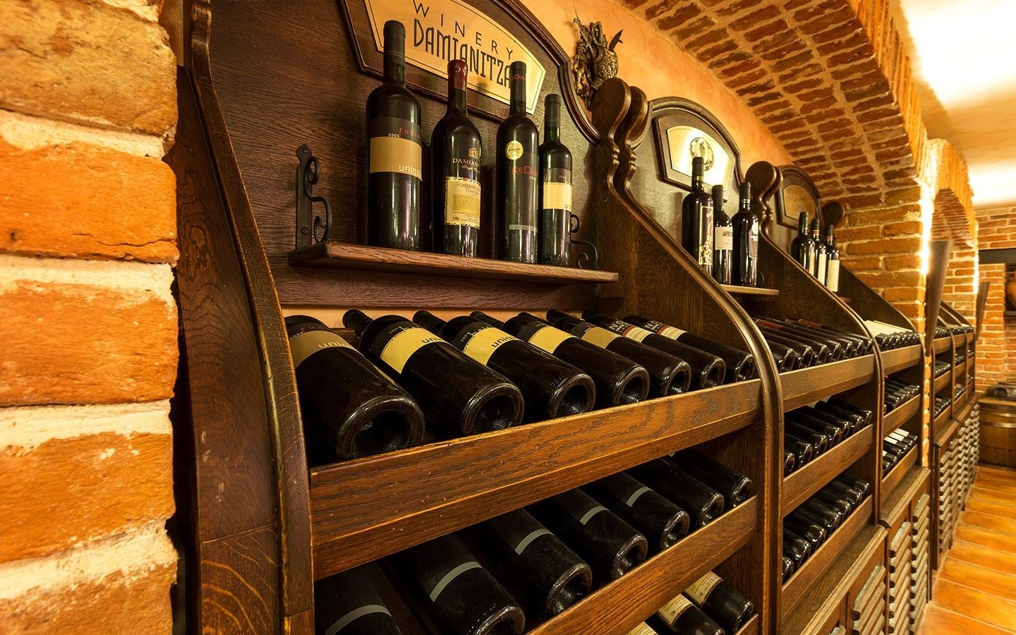 restaurants-enoteca-winery