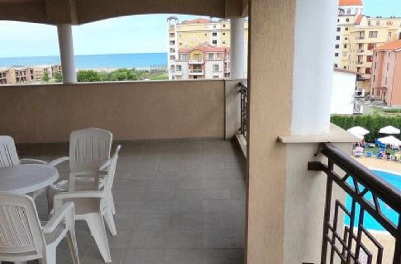 rooms-standard-suite-balcony-or-terrace