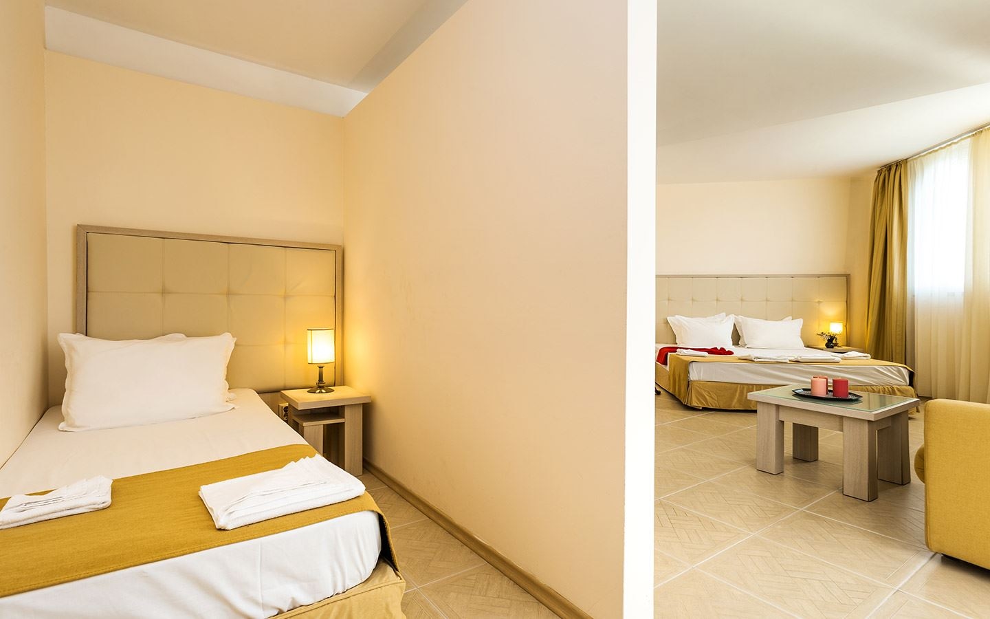 rooms-double-standard-studio-balcony