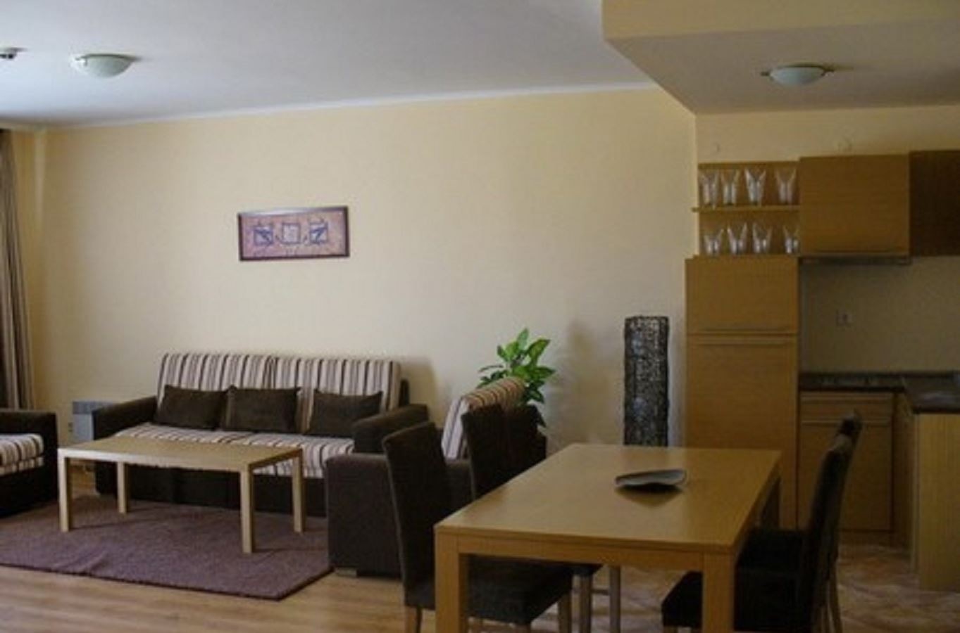 rooms-standard-apartment-with-balcony-or-terrace