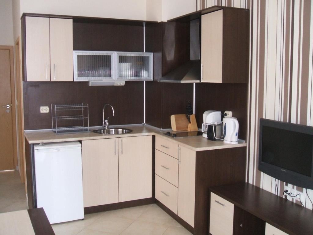 rooms-standard-apartment-balcony