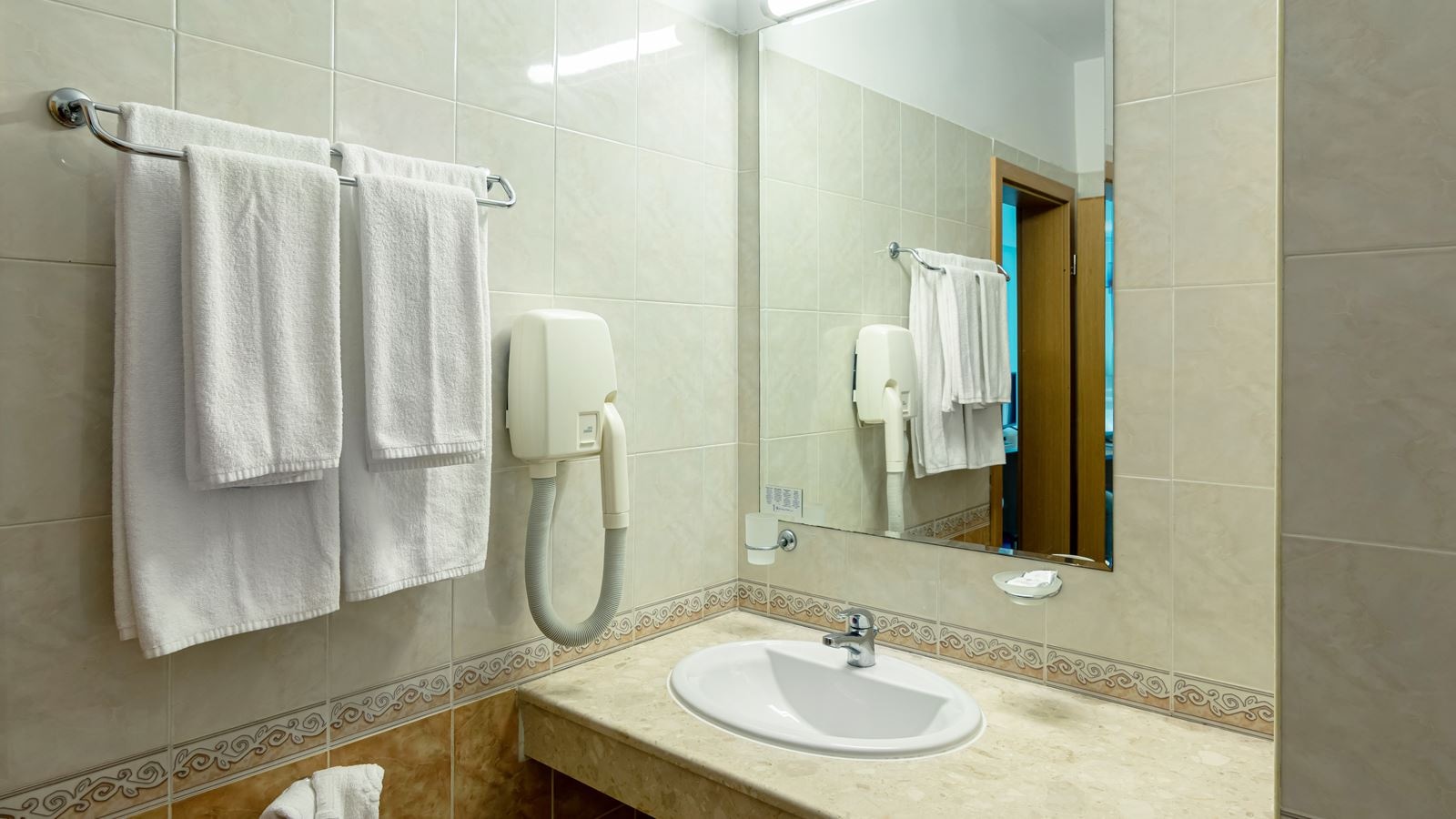 rooms-double-standard-room