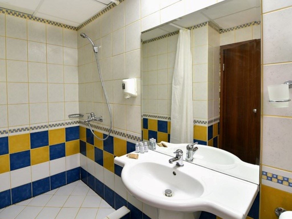 rooms-singleuse-standard-room