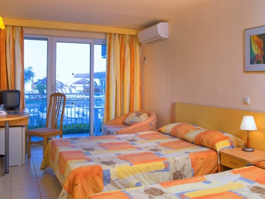 rooms-singleuse-standard-room