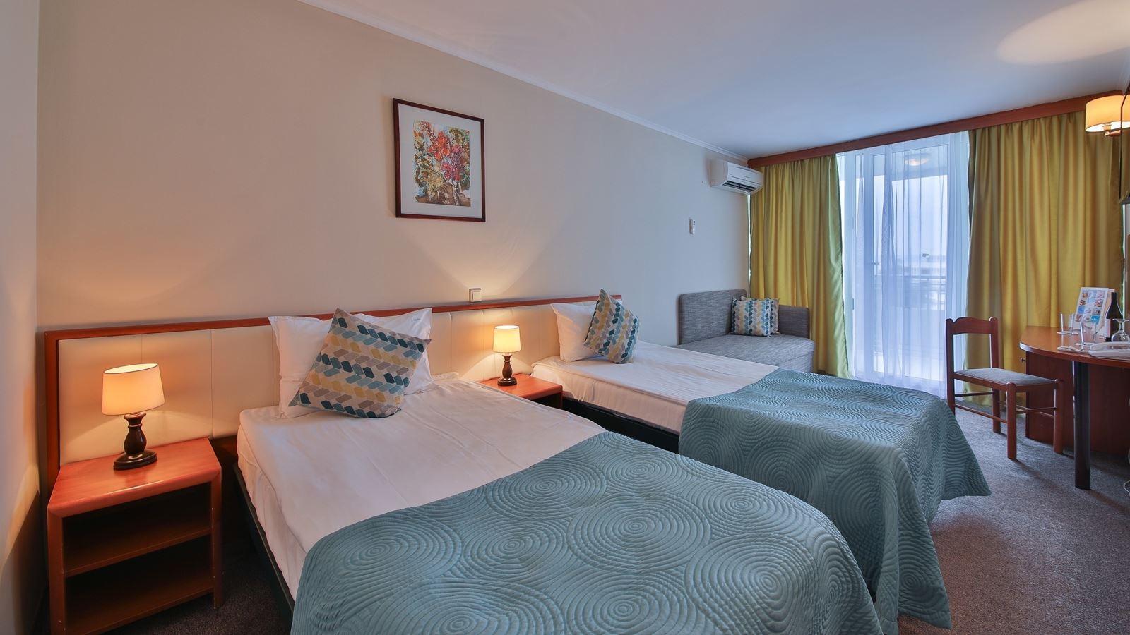 rooms-twin-standard-room