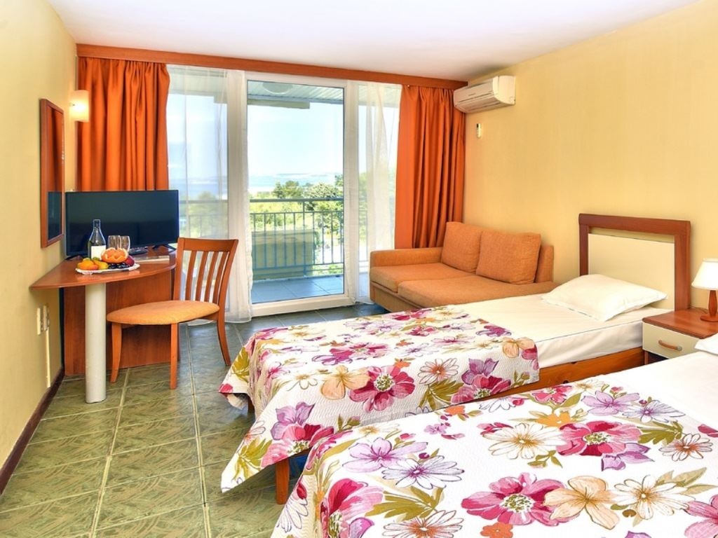 rooms-singleuse-standard-room-balcony-or-terrace