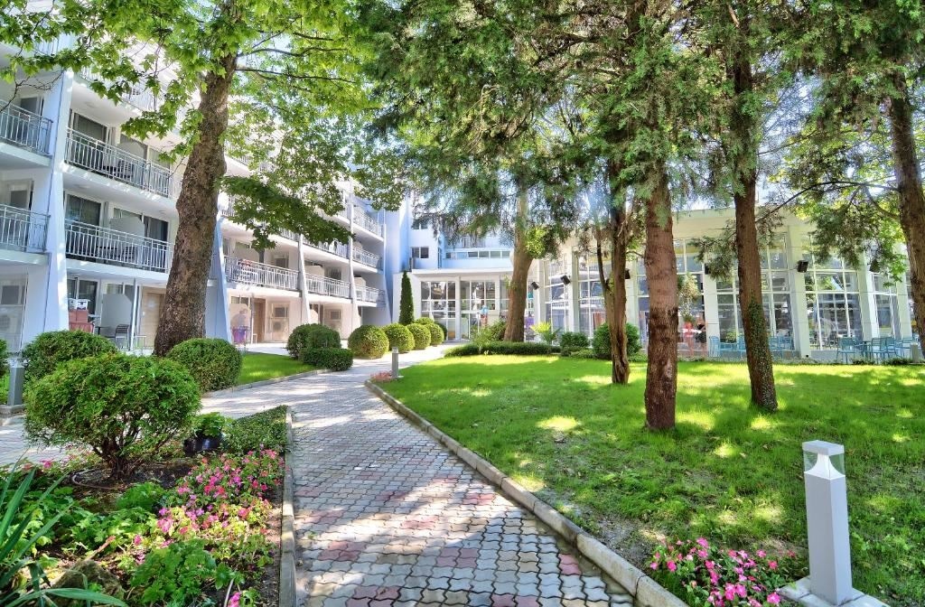 general-main-building