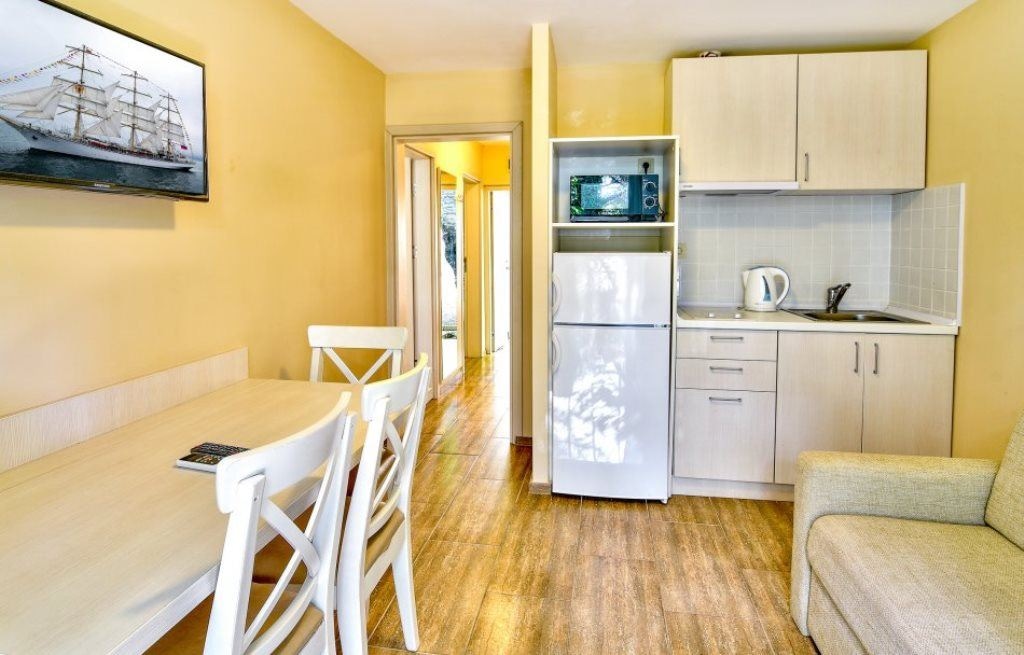 rooms-standard-villa-balcony-or-terrace