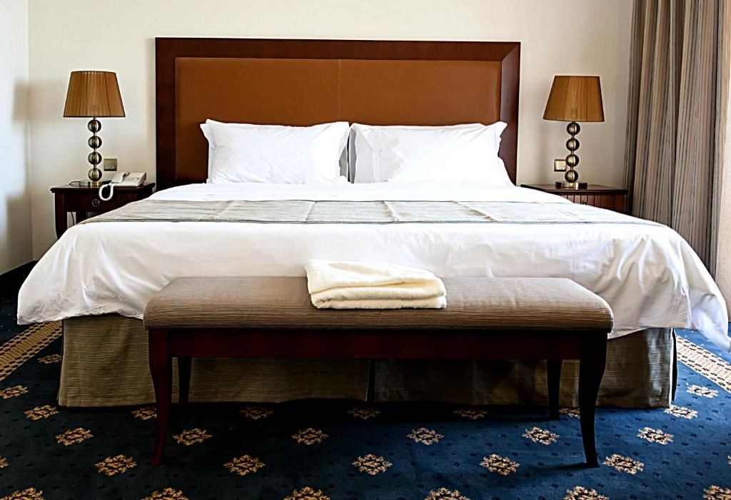 rooms-twin-standard-room-seaview-balcony