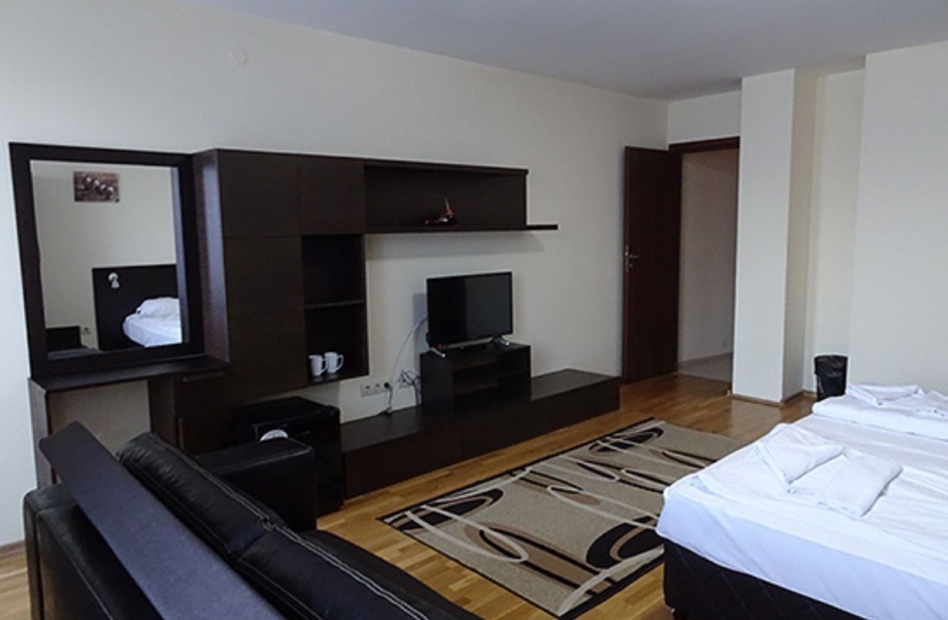 rooms-2-bedroom-standard-apartment-balcony