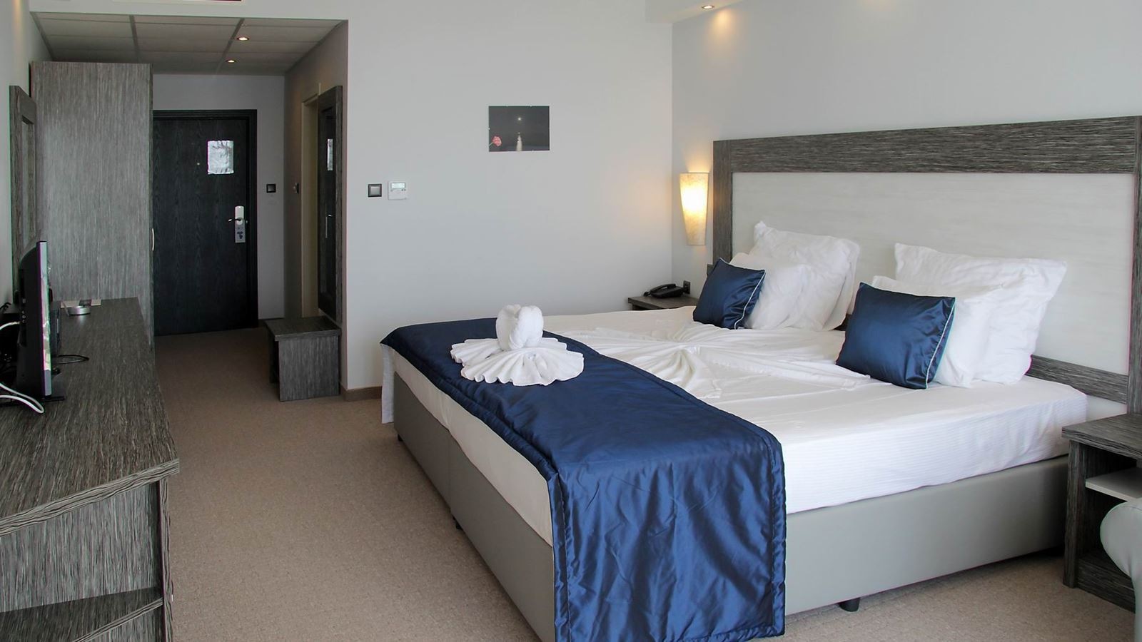 rooms-singleuse-standard-room-balcony-or-terrace