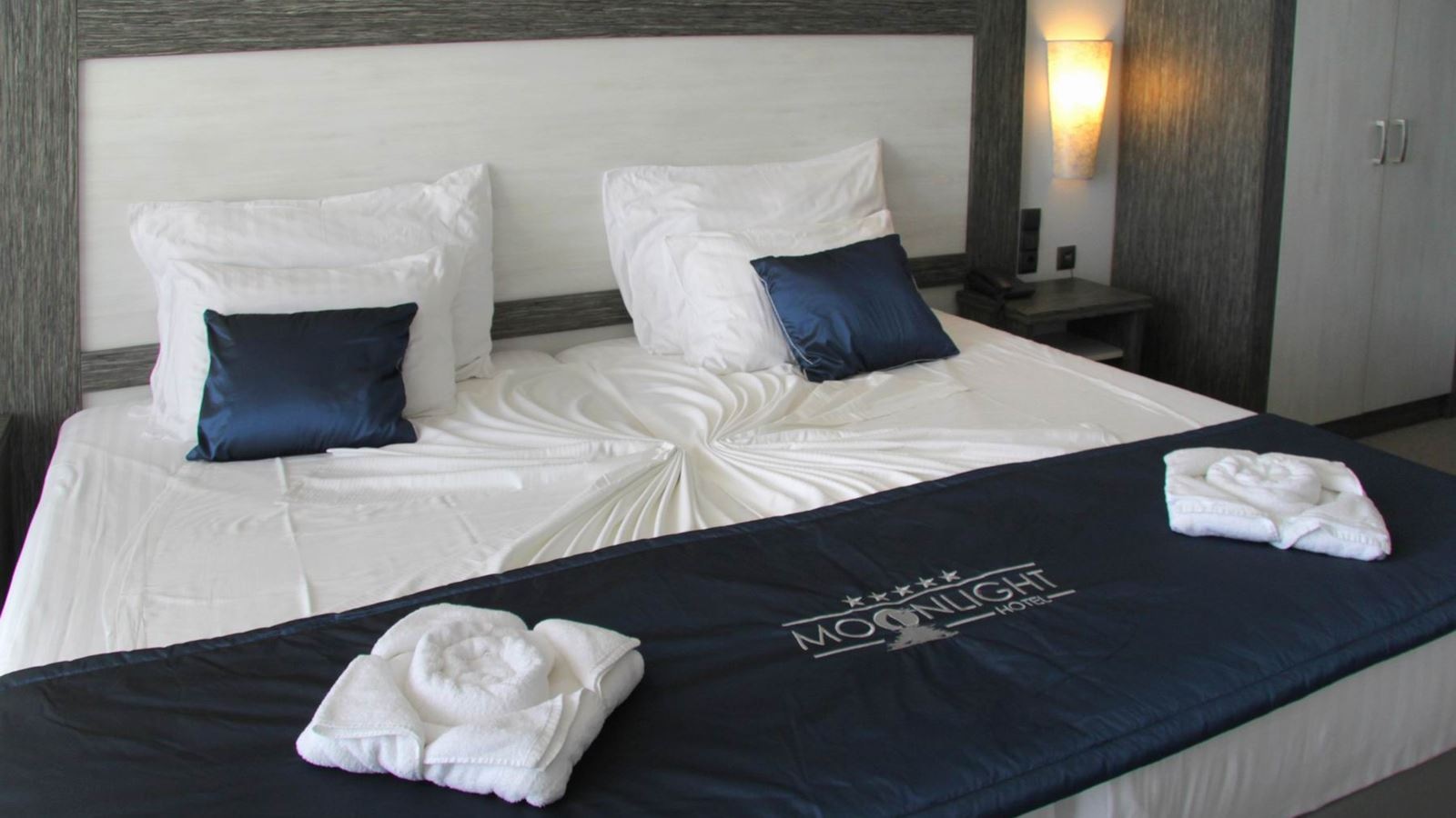 rooms-singleuse-standard-room-seaview-balcony