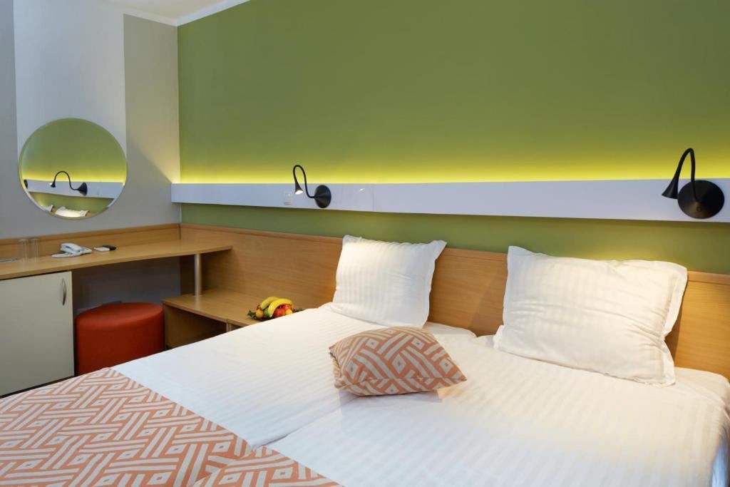 rooms-twin-standard-room-promotion