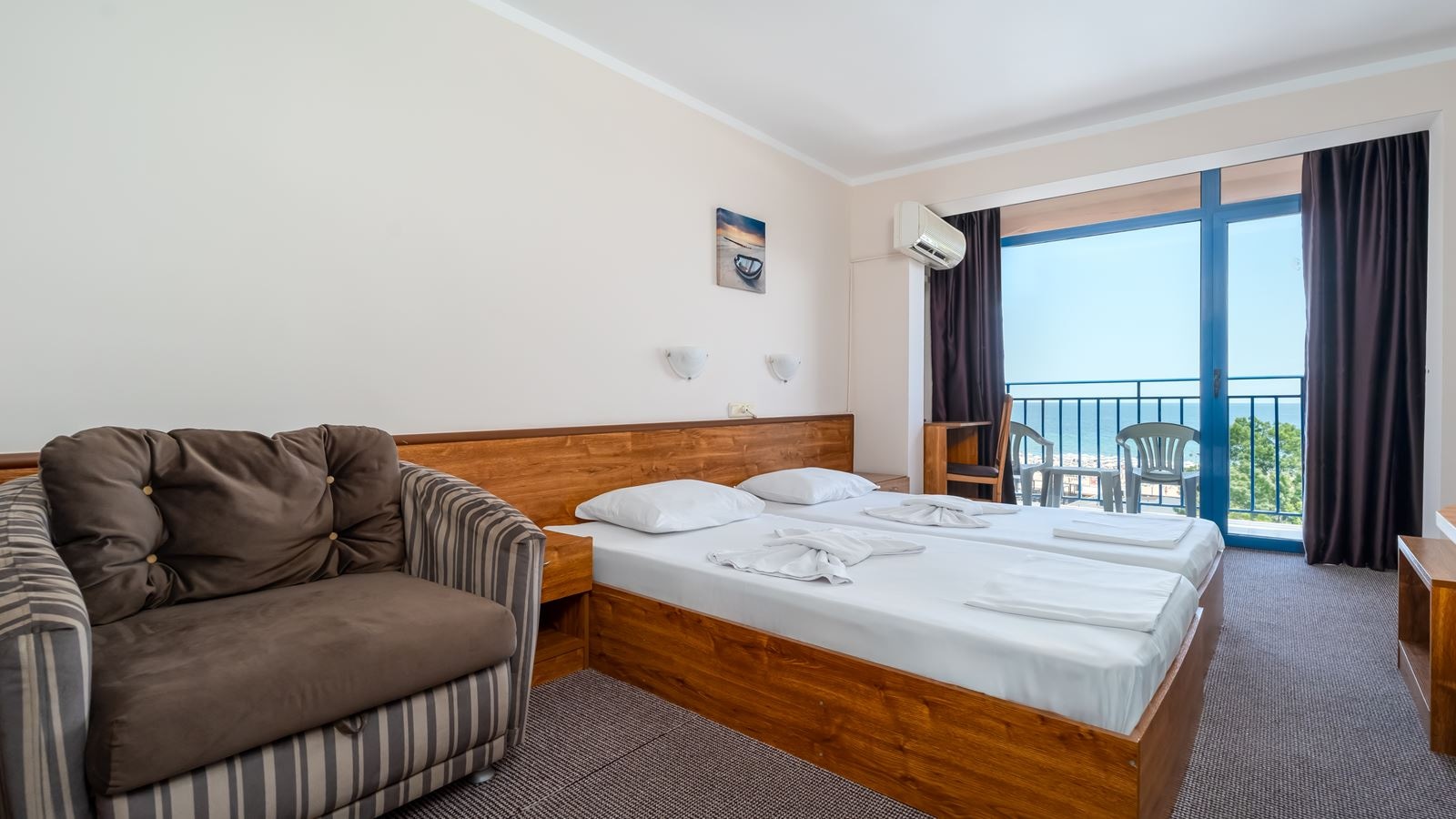 rooms-singleuse-standard-room-seaview