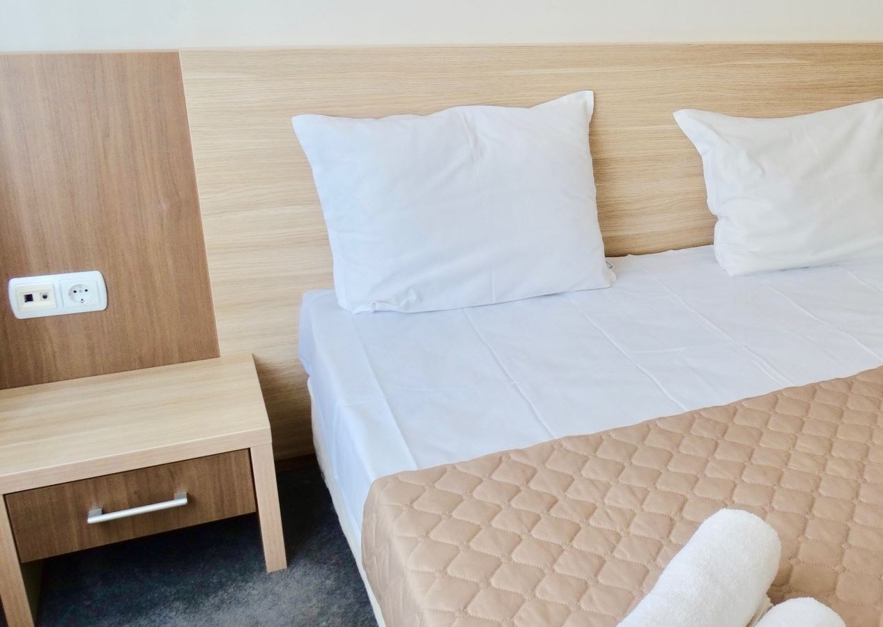 rooms-standard-apartment-balcony-or-terrace