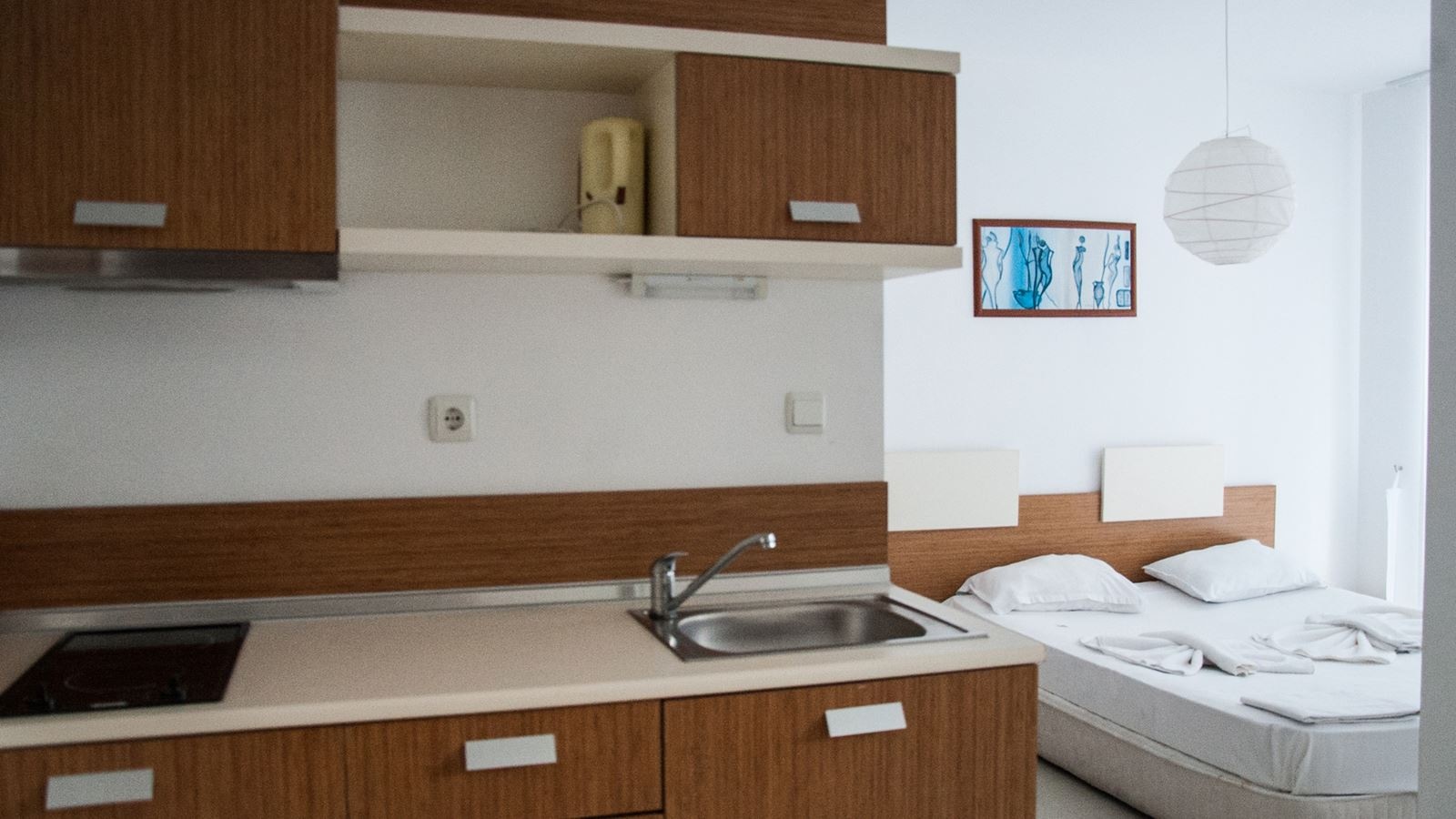 rooms-double-standard-studio-balcony