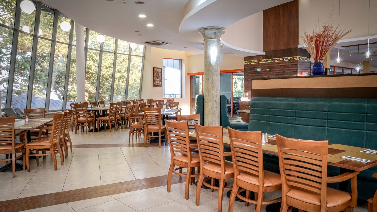 restaurants-restaurants