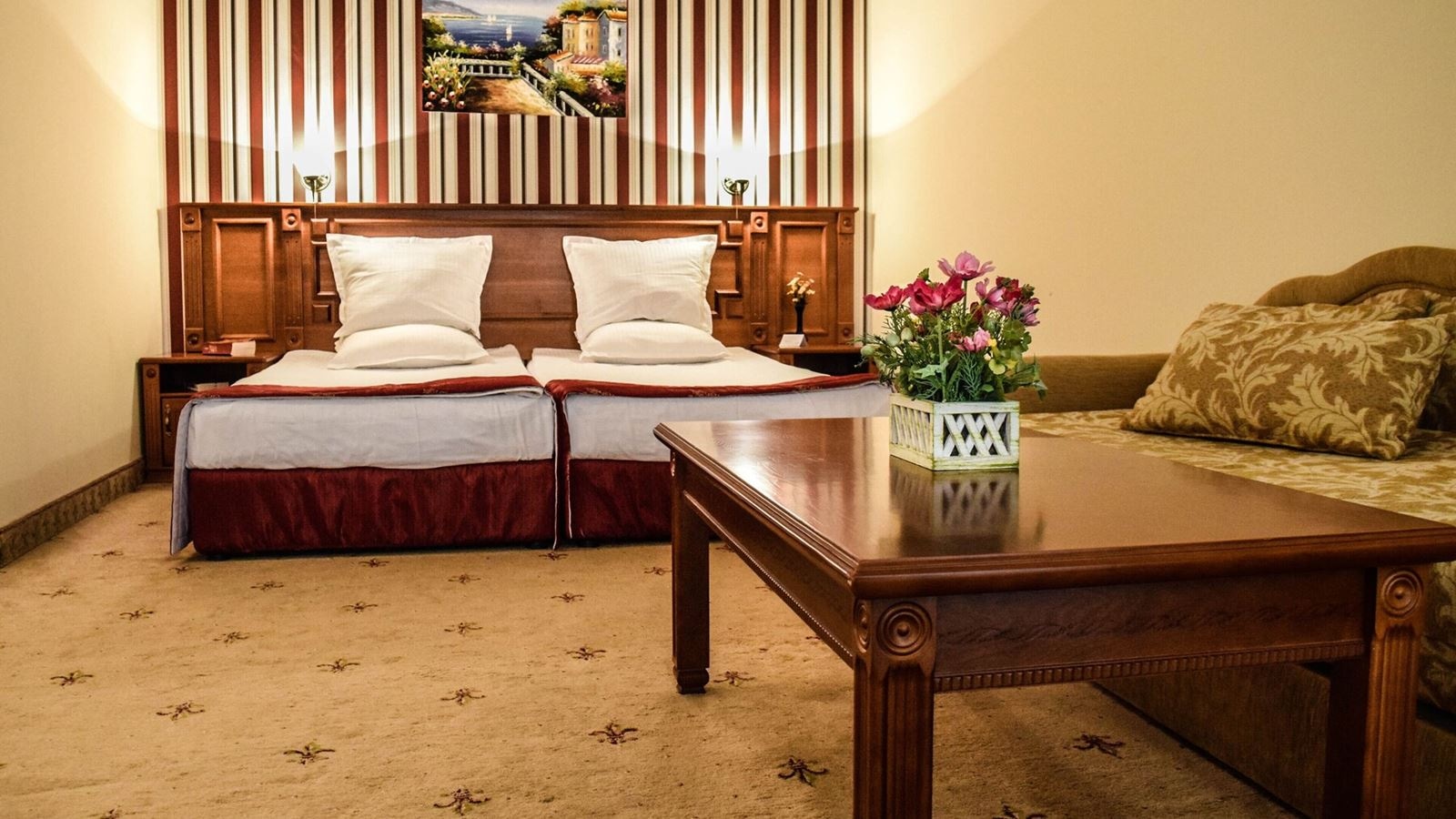 rooms-double-standard-junior-suite-balcony