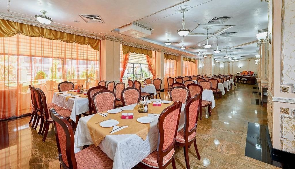 restaurants-restaurants