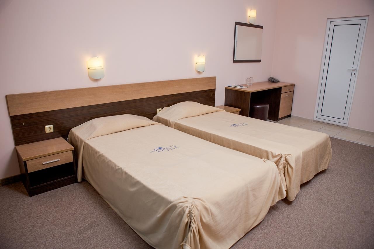 rooms-twin-standard-room-park-view