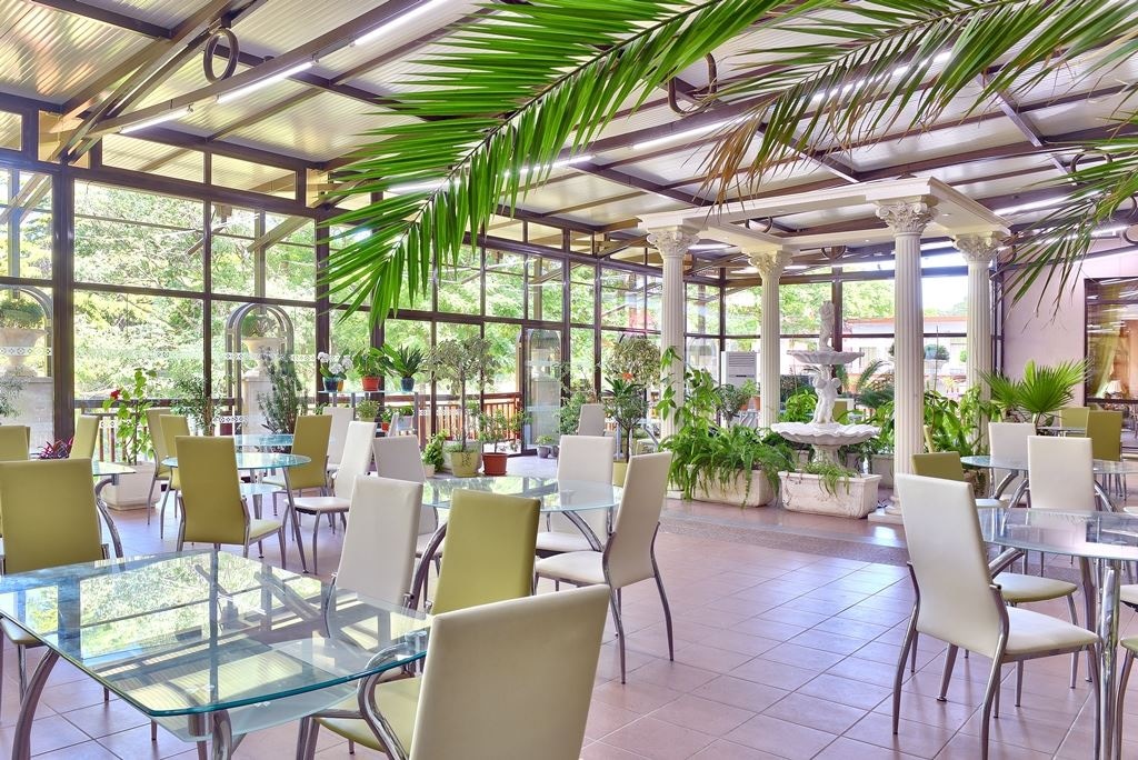 restaurants-main-restaurant