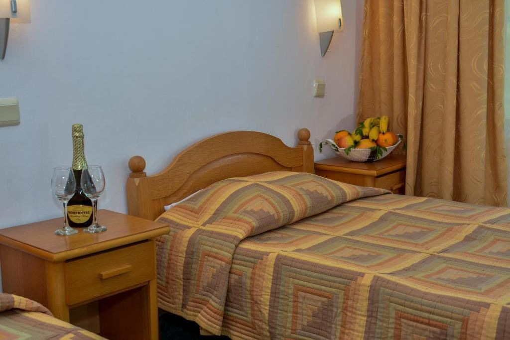 rooms-twin-standard-room-balcony-or-terrace