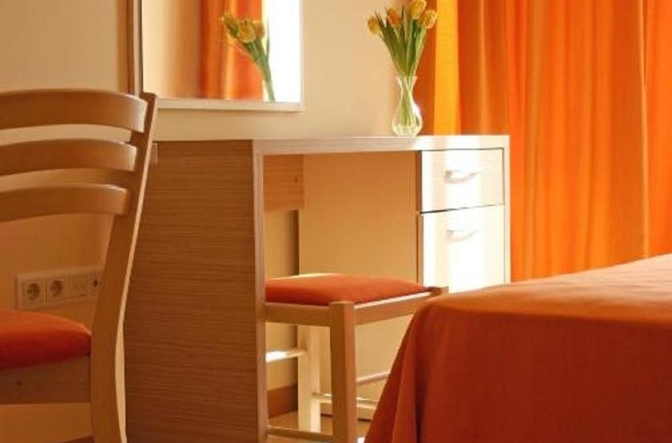 rooms-standard-studio-balcony-or-terrace