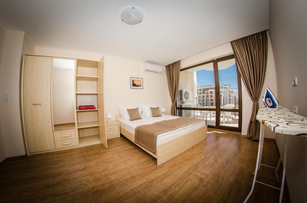 rooms-2-bedroom-standard-apartment-balcony-or-terrace