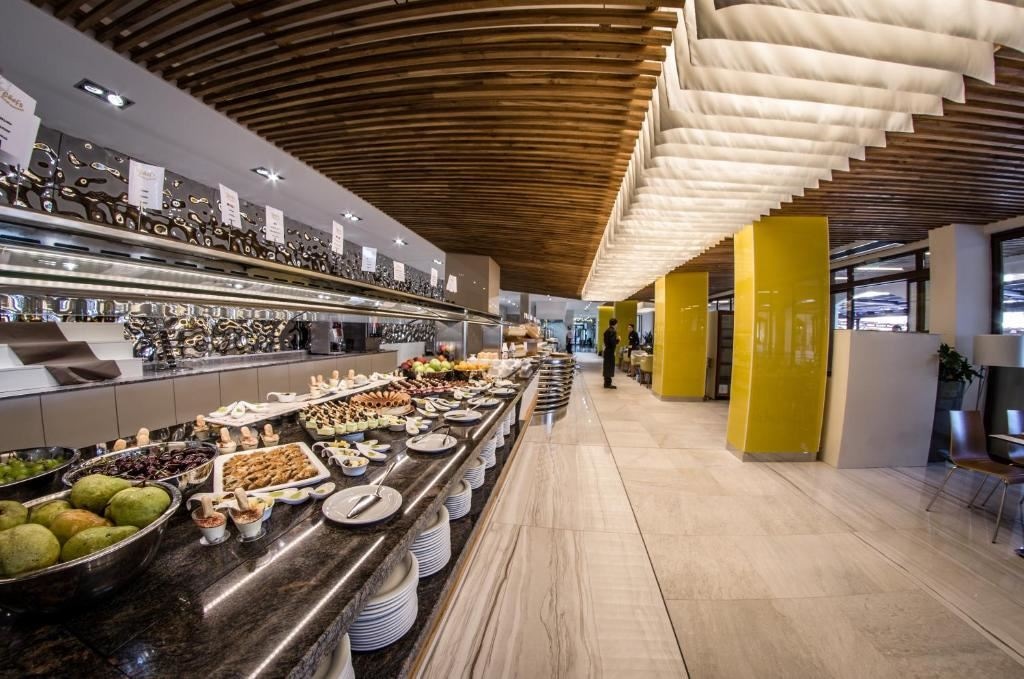 restaurants-main-restaurant