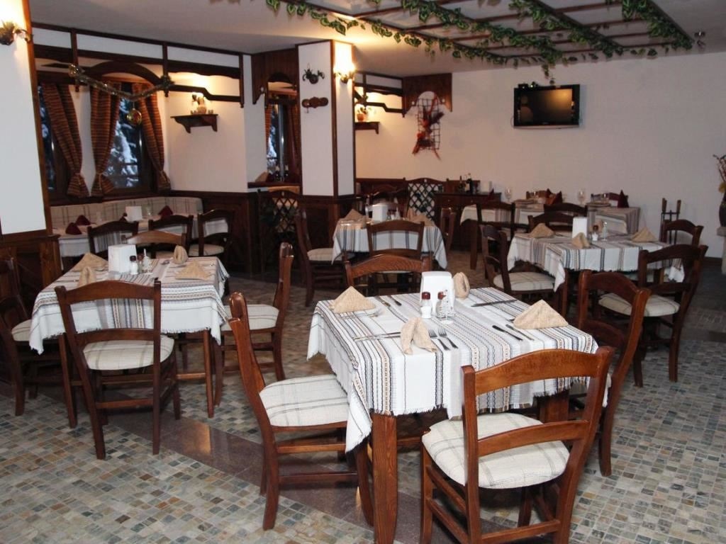 restaurants-restaurant