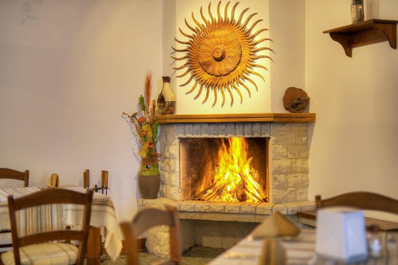 restaurants-restaurants