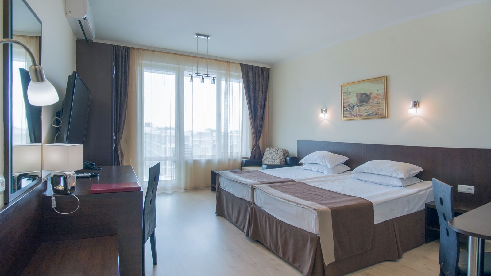 rooms-standard-juniorsuite-balcony-or-terrace