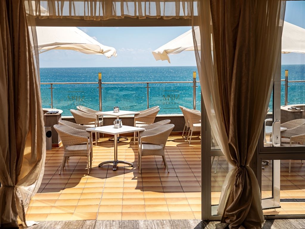 restaurants-restaurants