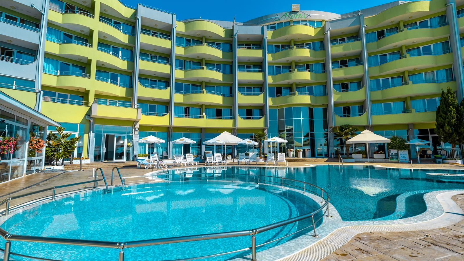 pools-outdoor-childrens-pool