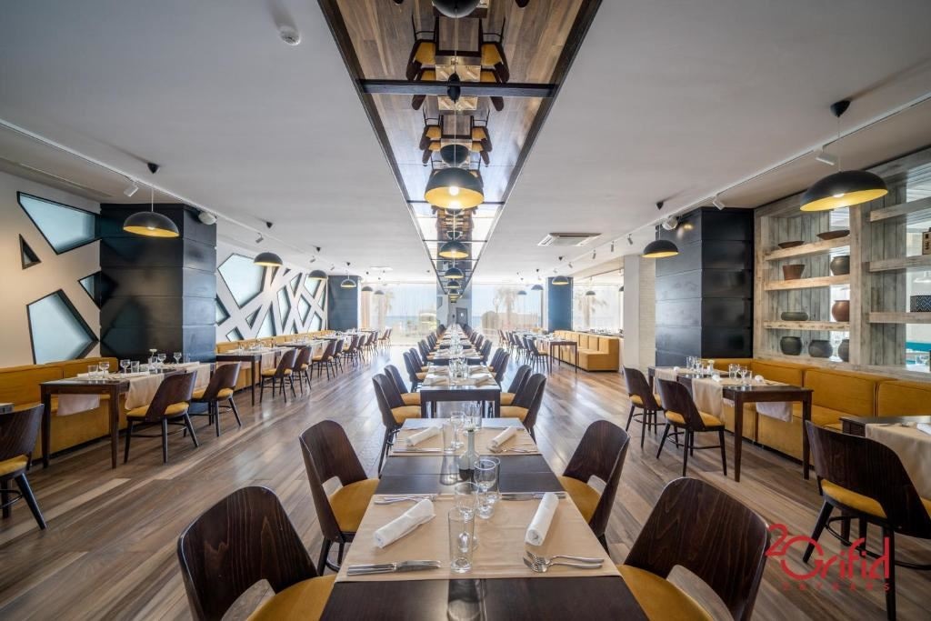 restaurants-restaurants