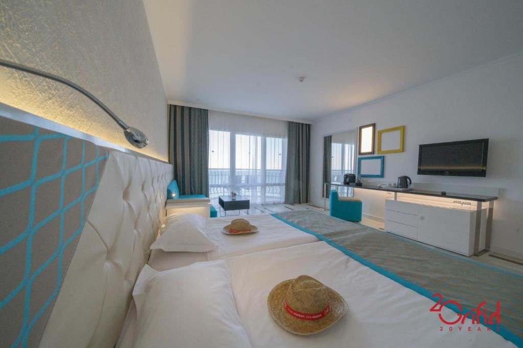 rooms-premium-room-sea-view-balcony