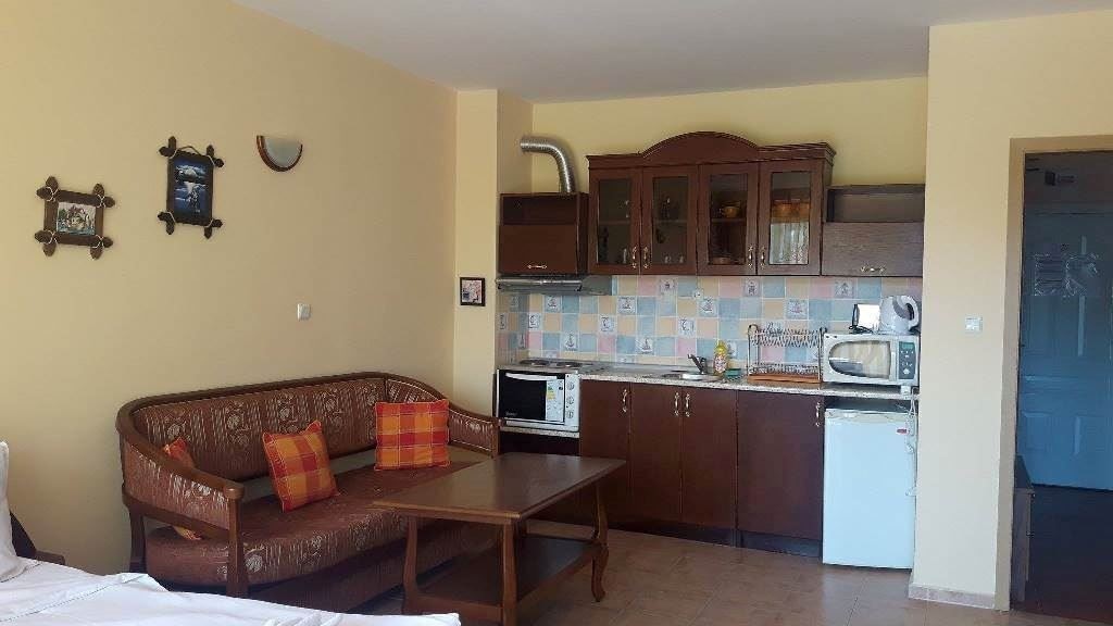 rooms-standard-studio-balcony-or-terrace