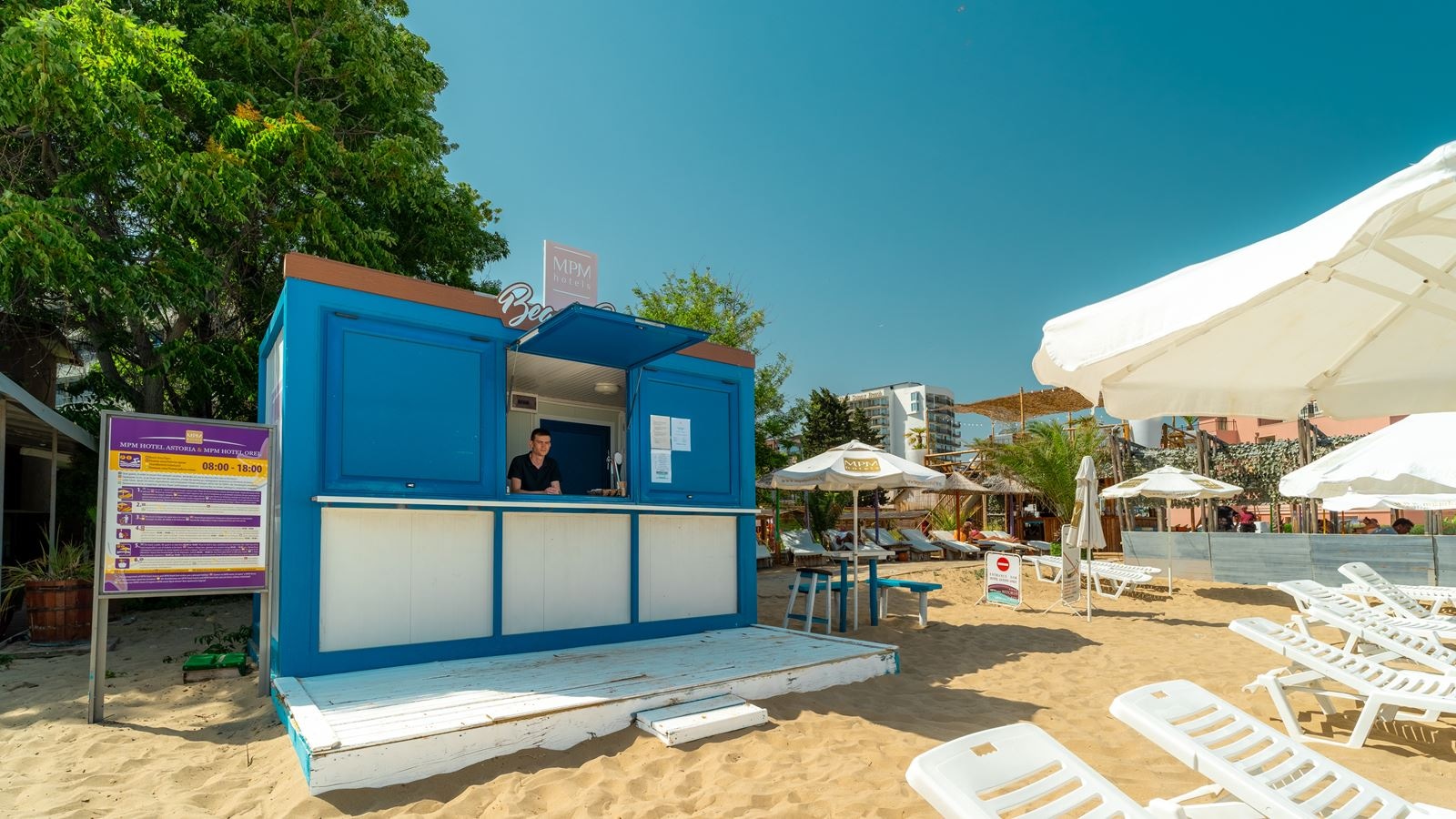 bars-beach-stall