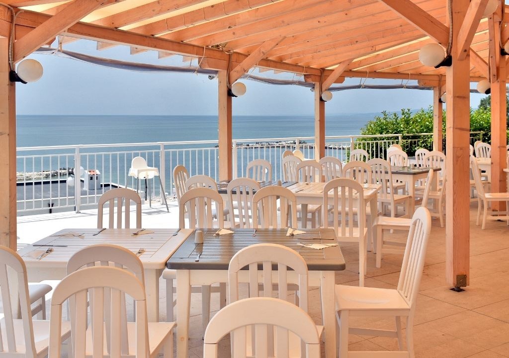 restaurants-main-restaurant