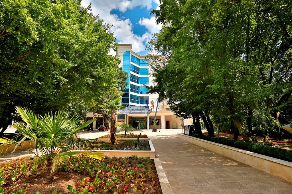 general-main-building