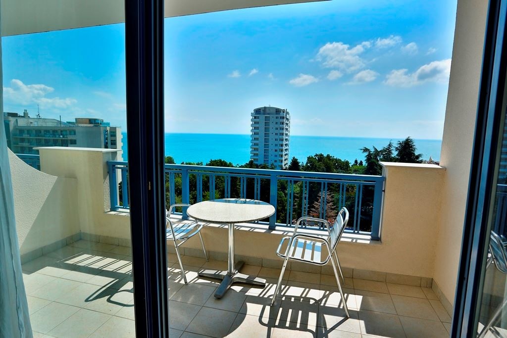 rooms-twin-standard-room