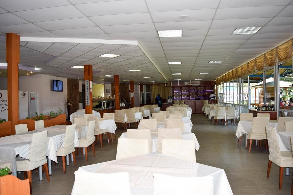 restaurants-restaurants