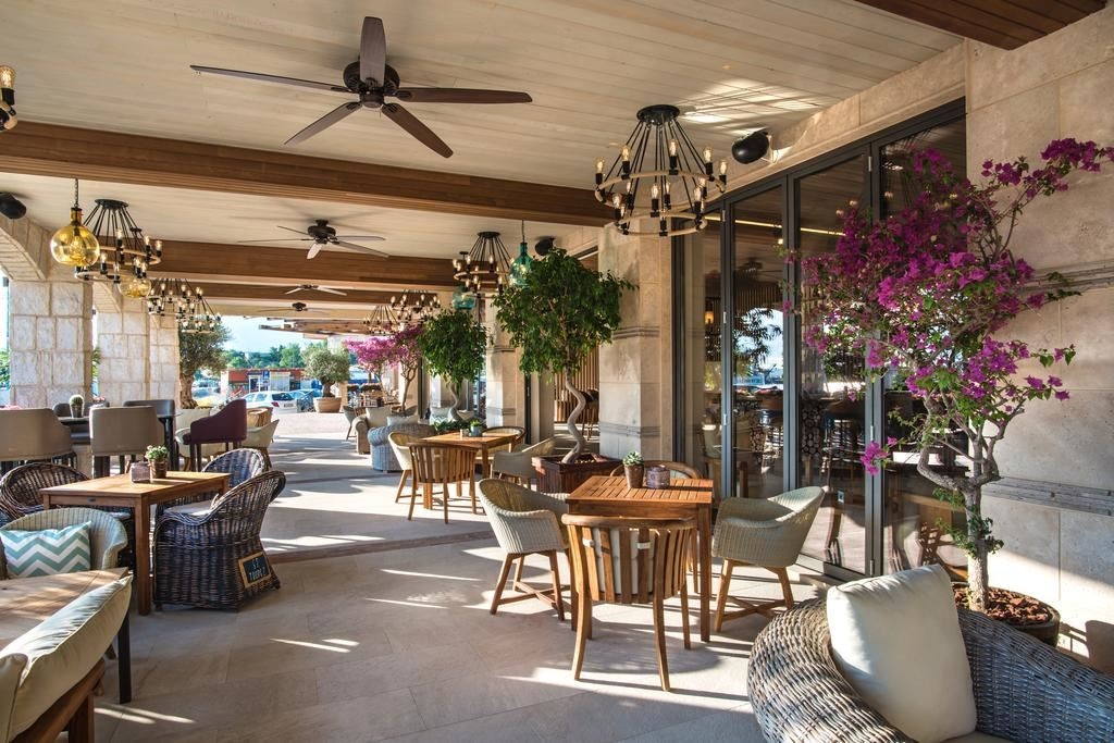 restaurants-restaurants