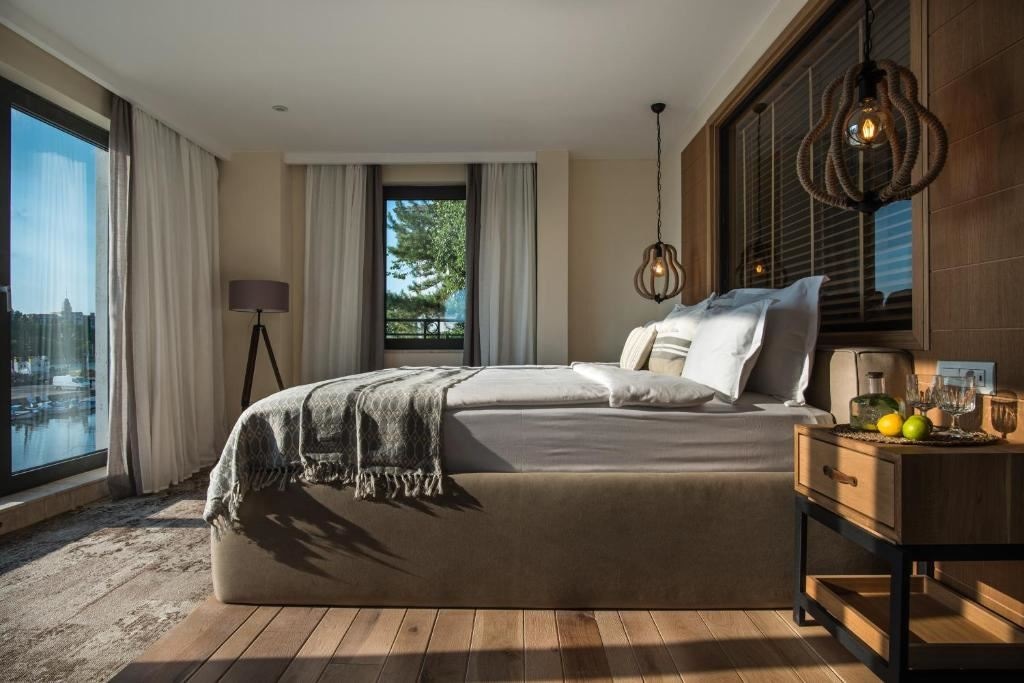 rooms-standard-apartment-garden-view-balcony-or-terrace