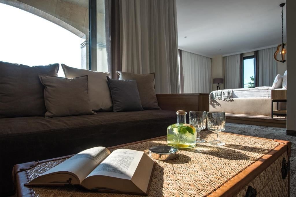 rooms-standard-apartment-garden-view-balcony-or-terrace