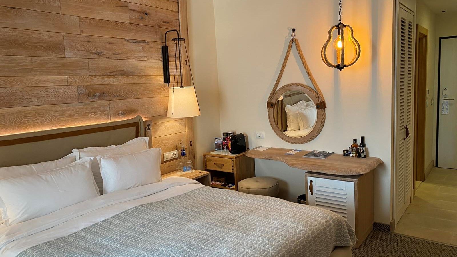 rooms-standard-room-balcony-or-terrace-promotion